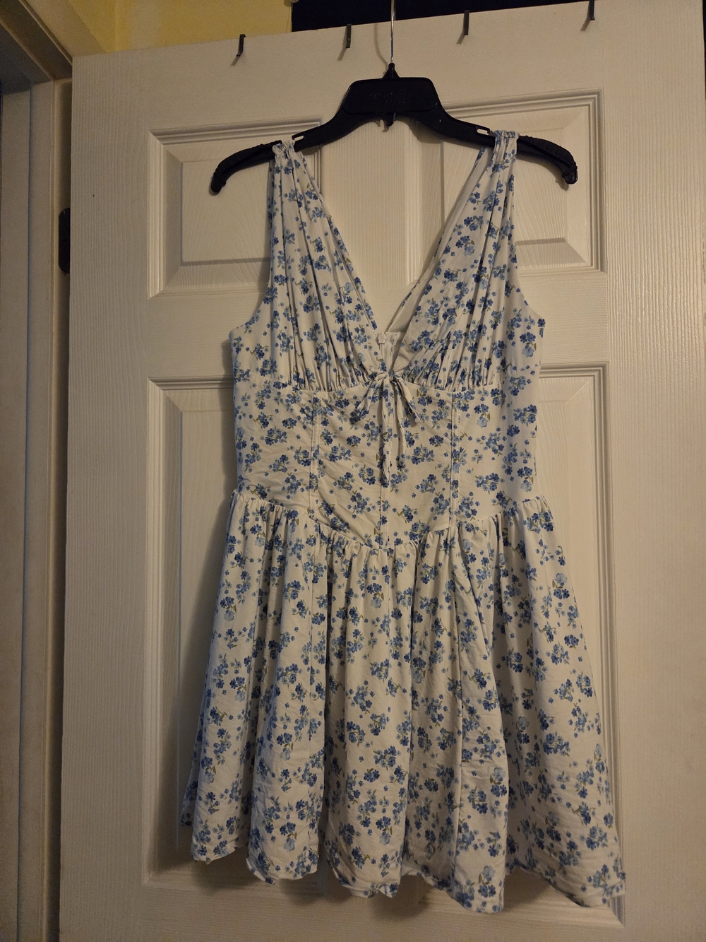Sleeveless V-Neck Blue Floral Sundress